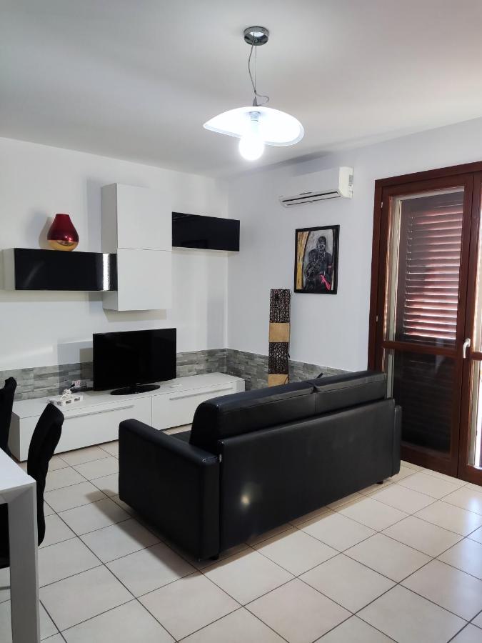 Vico Stazione Apartment Uta Luaran gambar