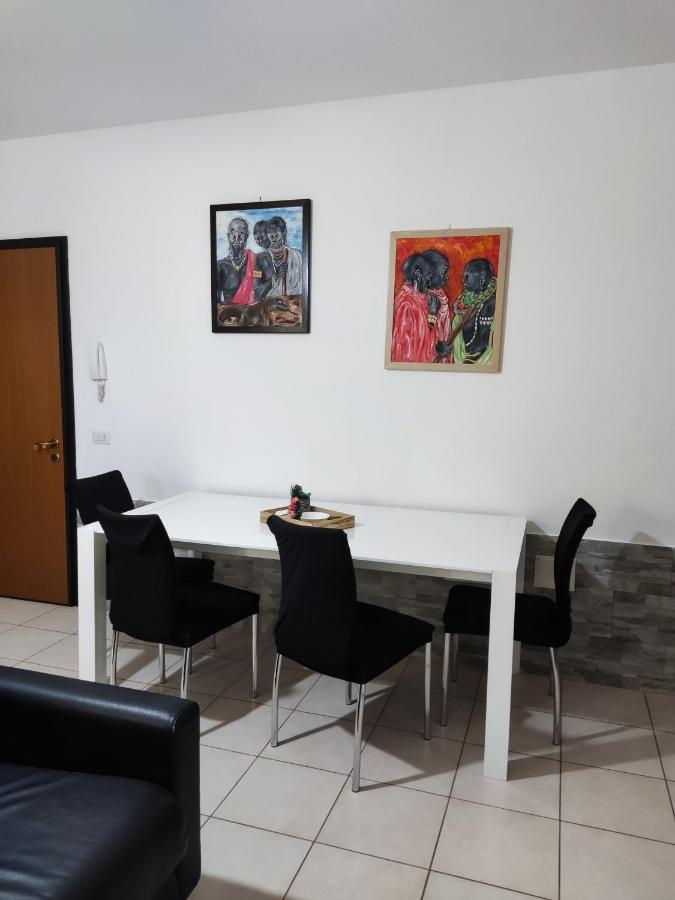 Vico Stazione Apartment Uta Luaran gambar