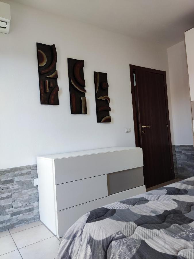 Vico Stazione Apartment Uta Luaran gambar