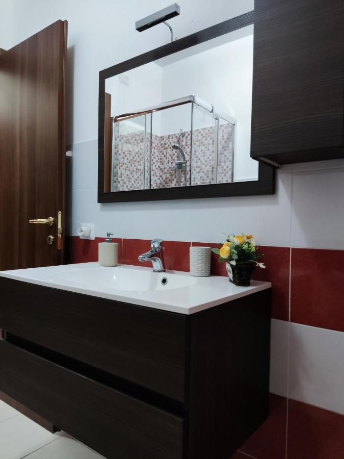 Vico Stazione Apartment Uta Luaran gambar