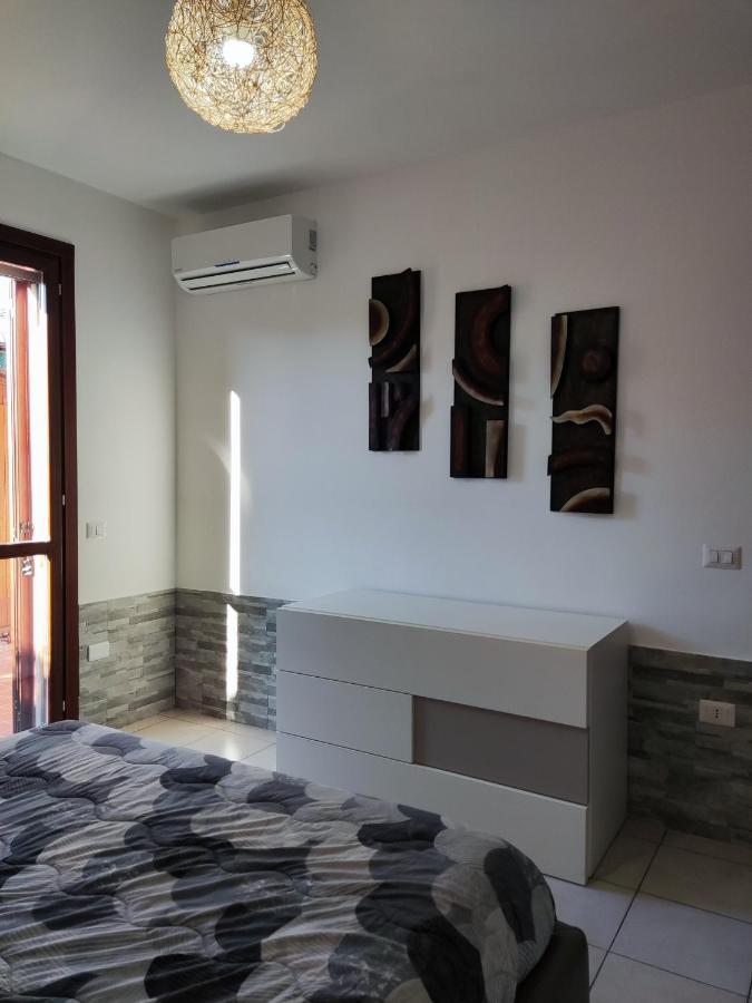 Vico Stazione Apartment Uta Luaran gambar